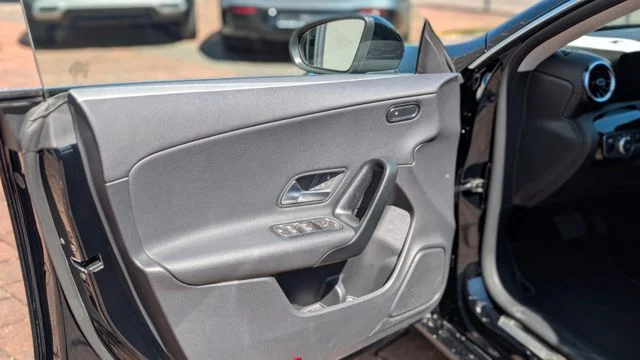 MERCEDES-BENZ CLA 180 Shooting Brake – 10