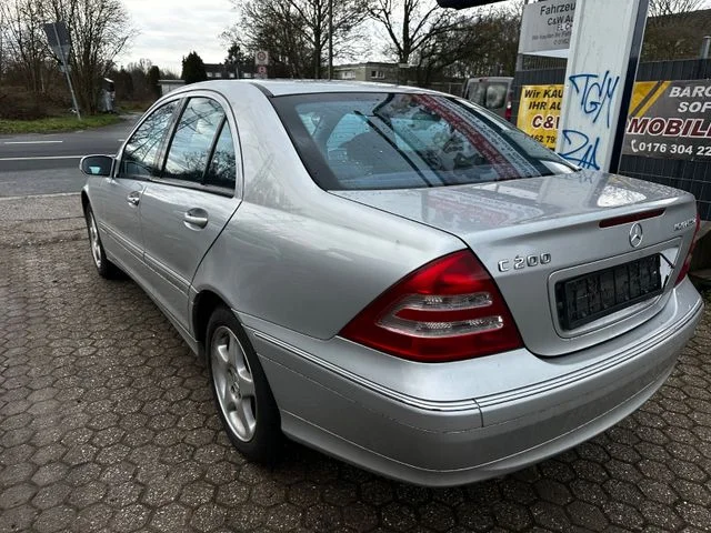 Mercedes-Benz C 200 – 7