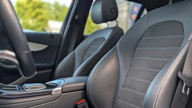 MERCEDES-BENZ GLC 300 – 18