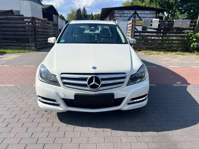Mercedes-Benz C 180 – 3