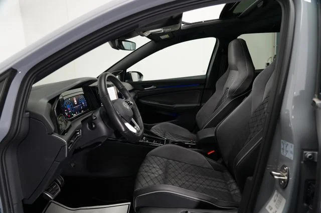 VW Golf – 13