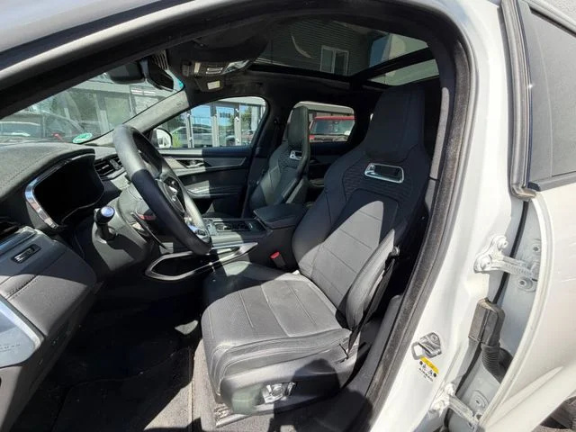 Jaguar F-Pace – 11