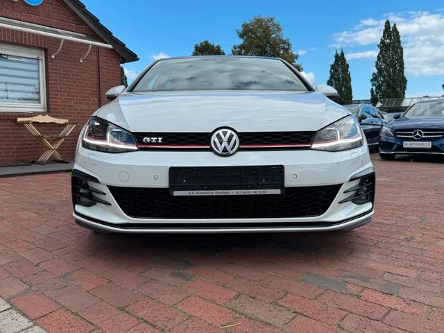 Volkswagen Golf – 6
