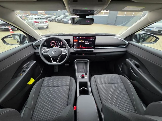 Volkswagen T-Roc – 35