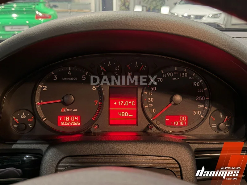 Audi RS4 – 22
