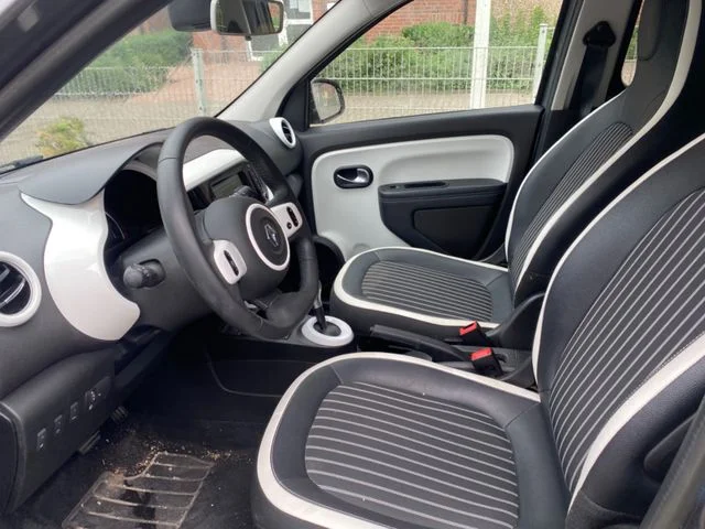 Renault Twingo – 12