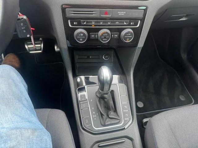 Volkswagen Golf – 21