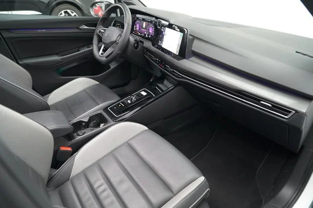 VW Golf – 34