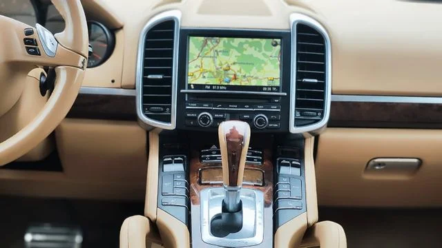 Porsche Cayenne – 10