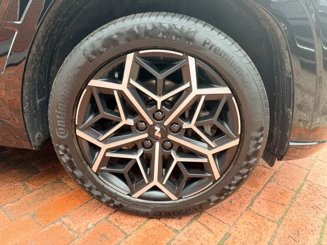 Hyundai Tucson – 12