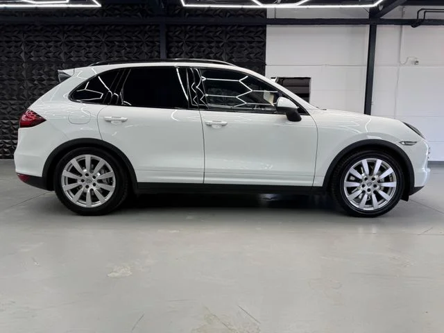 Porsche Cayenne – 13