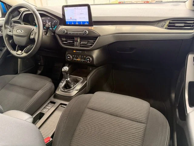 Ford Focus – 17