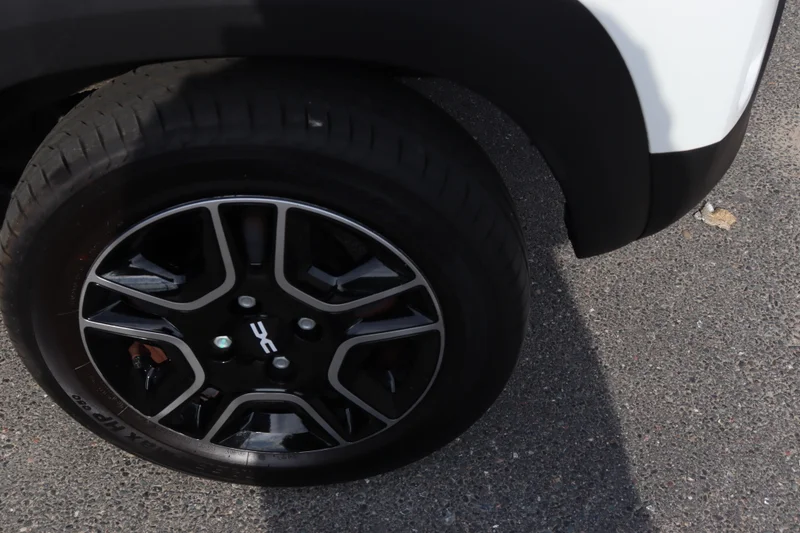 Dacia Spring – 11