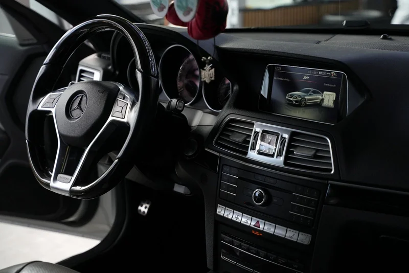 Mercedes-Benz E 400 – 28