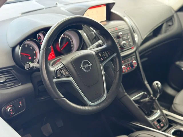 Opel Zafira Tourer – 23