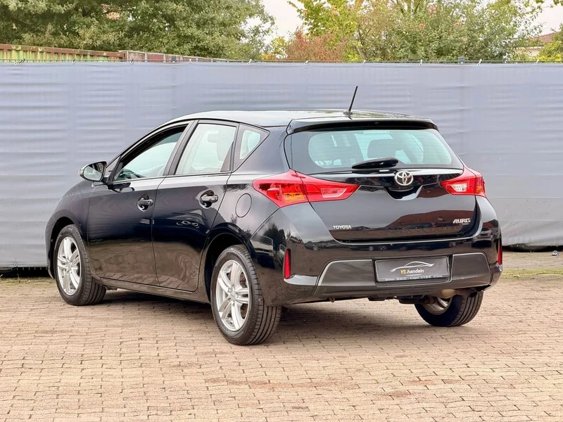 Toyota Auris II (2012-) – 8