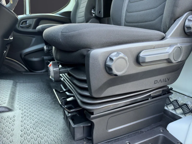 Iveco Daily 72C18 Backsleeper Himatic Luftfederung VDI – 16