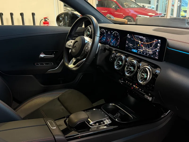 Mercedes-Benz CLA 220 – 17