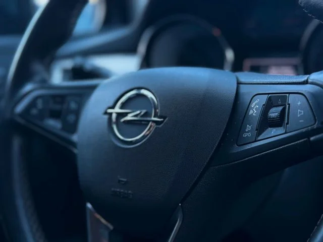 Opel Astra – 16