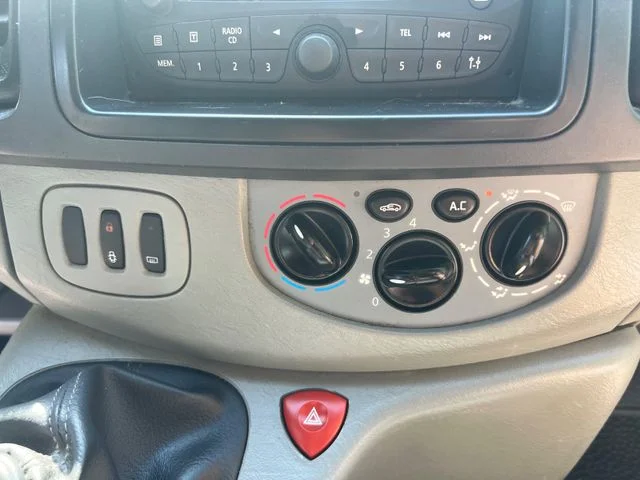 Renault Trafic – 10