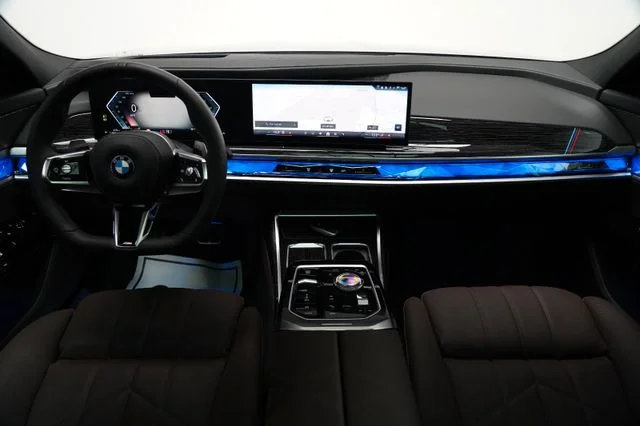 BMW 740 – 30