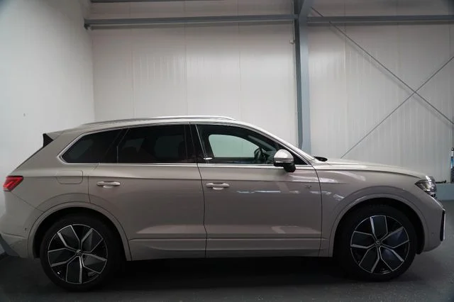 VW Touareg – 4
