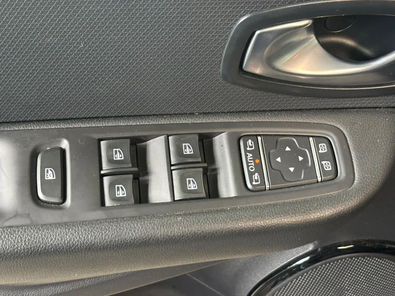 Renault Clio – 6