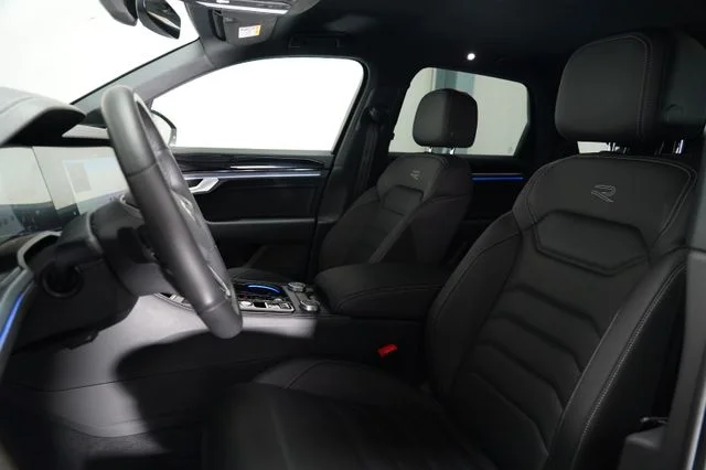 VW Touareg – 16