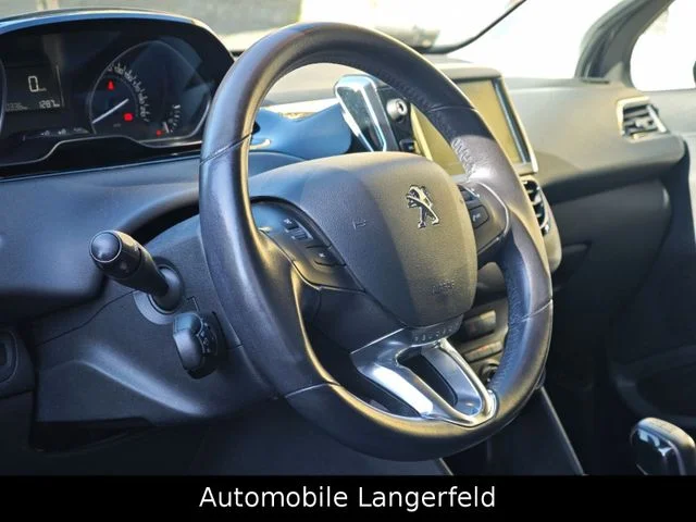 Peugeot 208 – 16