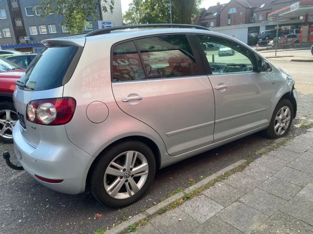 VW Golf – 10