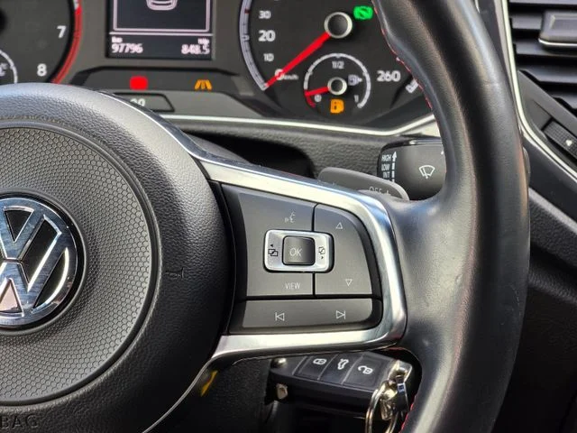 Volkswagen T-Roc – 38