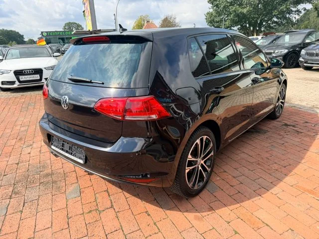 VW Golf – 10