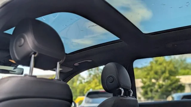 MERCEDES-BENZ GLC 300 – 23