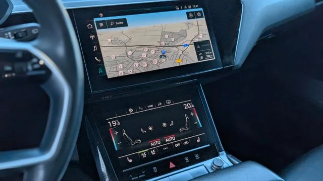 AUDI e-tron – 16