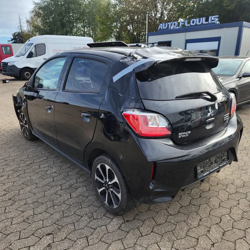Mitsubishi Space Star – 3
