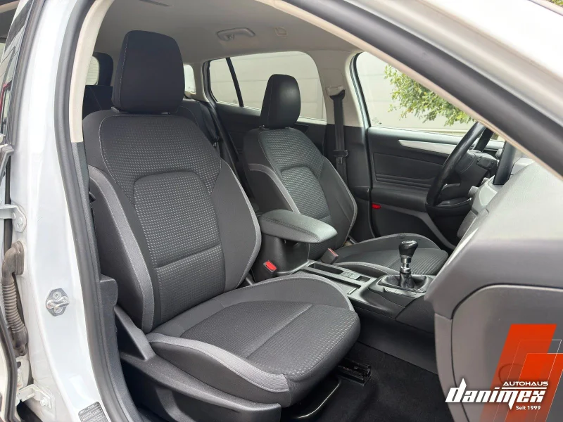 Ford Focus – 23