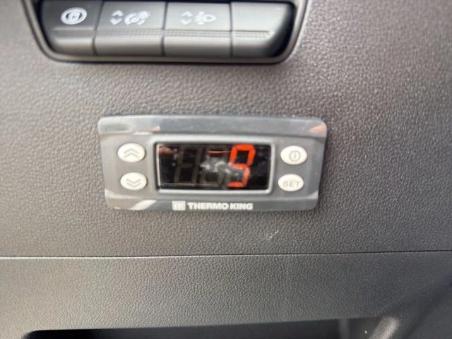 Renault Master IV Döner Tiefkühlkoffer Kiesling – 14