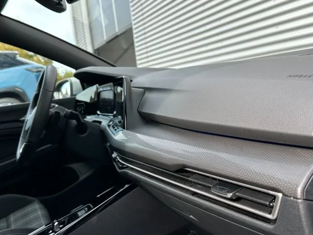 VW Golf – 18