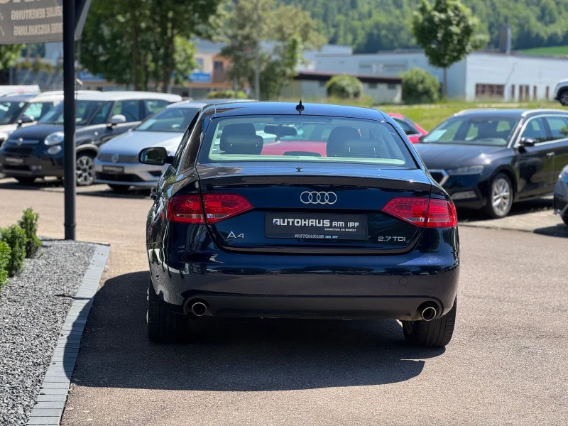 Audi A4 – 8