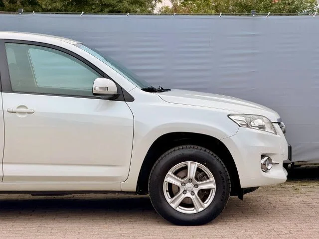 Toyota RAV 4 – 6