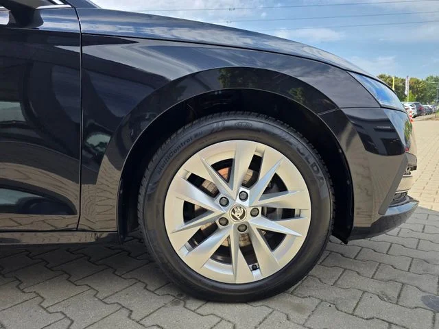 Škoda Octavia – 14