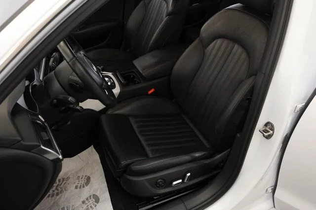 AUDI A6 – 10