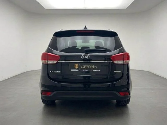 Kia Carens – 4