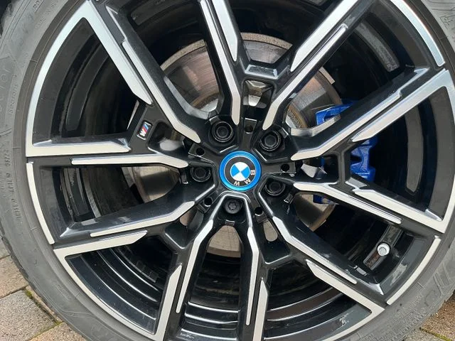 BMW i4 – 10