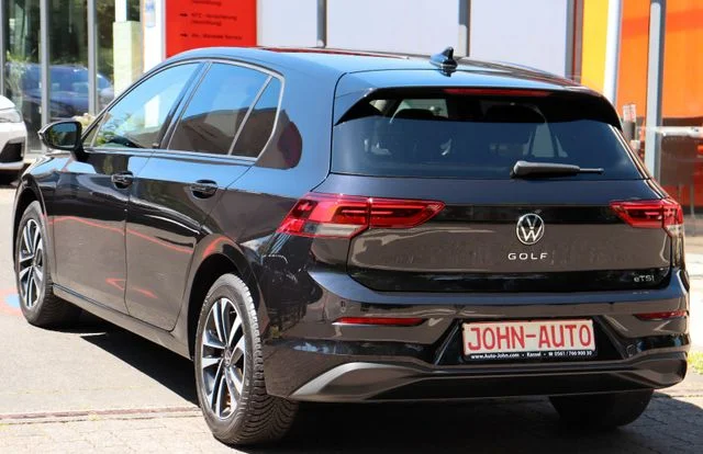 Volkswagen Golf – 9
