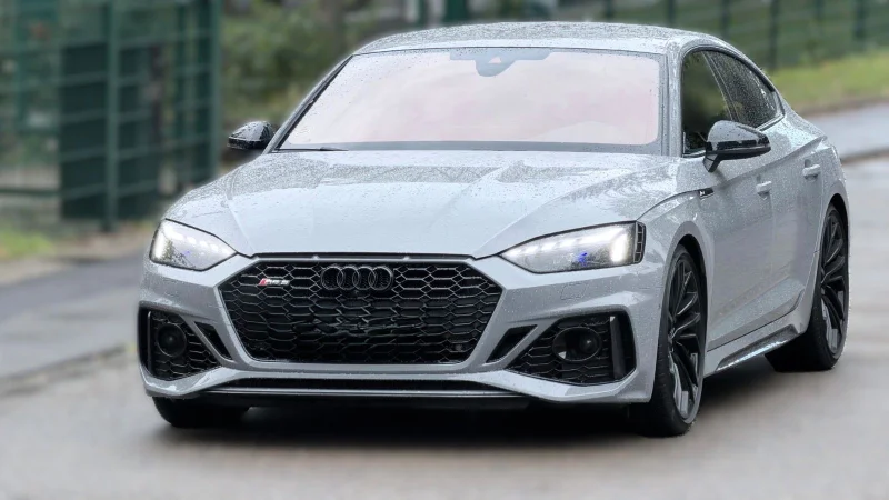 Audi RS5 – 6