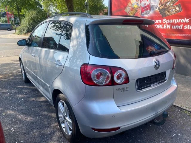 VW Golf – 12