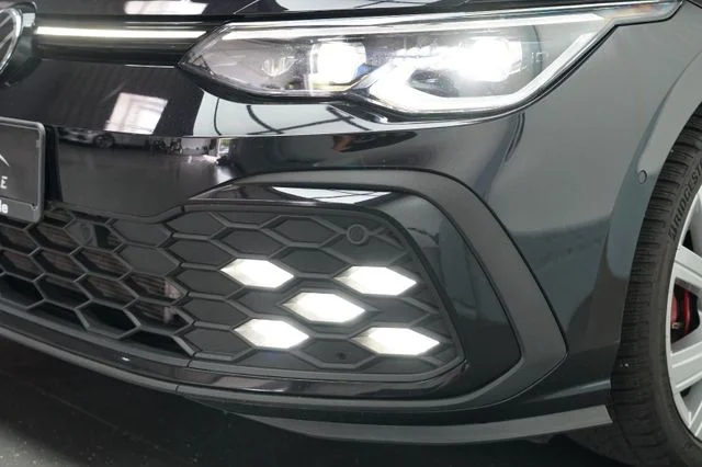 VW Golf – 9