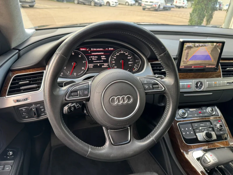 Audi A8 – 27