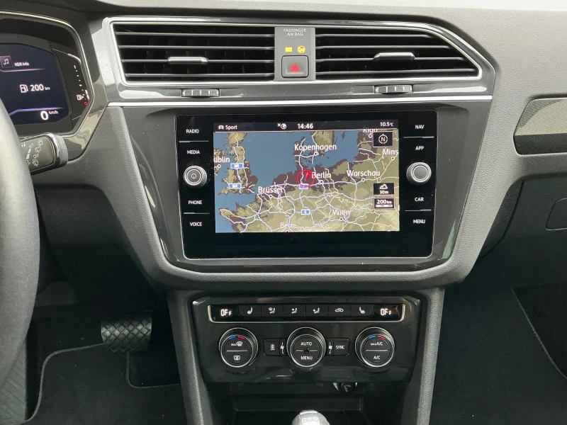 Volkswagen Tiguan – 12